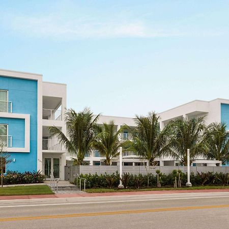 Sea Glass Beach Place, Trademark Collection By Wyndham Lauderdale-by-the-Sea Exterior photo