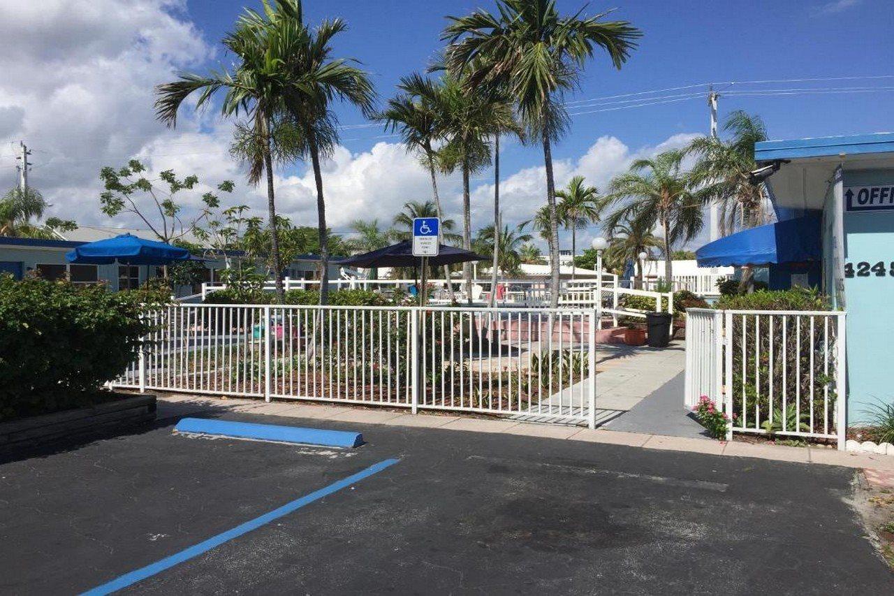 Sea Glass Beach Place, Trademark Collection By Wyndham Lauderdale-by-the-Sea Exterior photo
