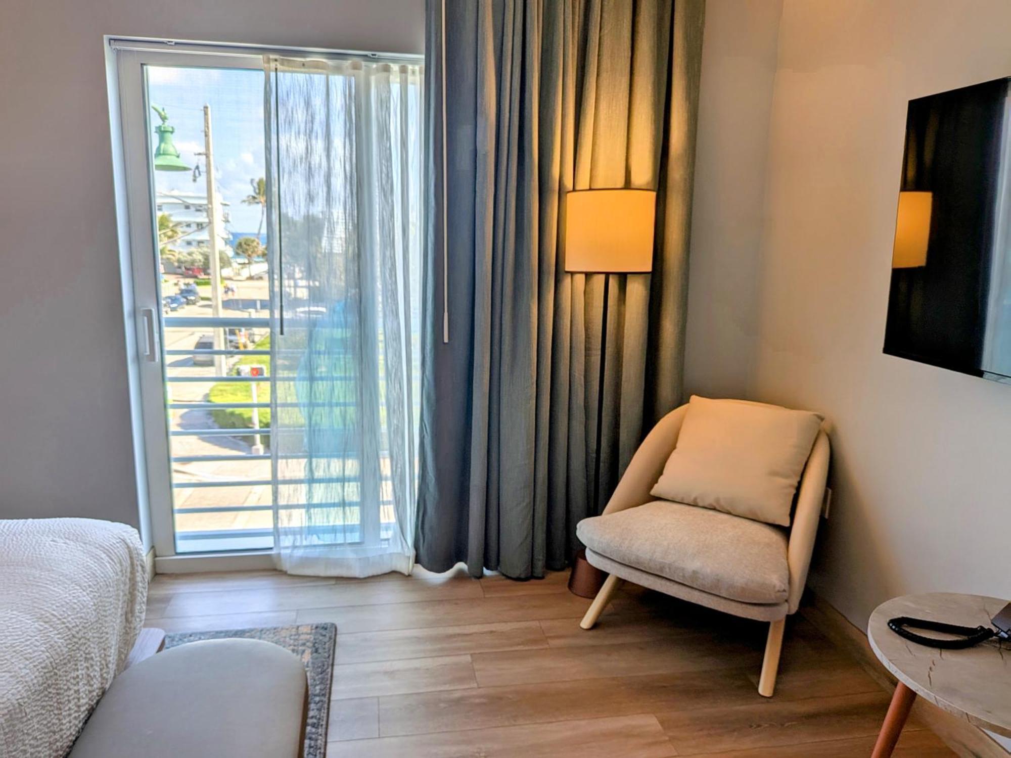 Sea Glass Beach Place, Trademark Collection By Wyndham Lauderdale-by-the-Sea Exterior photo