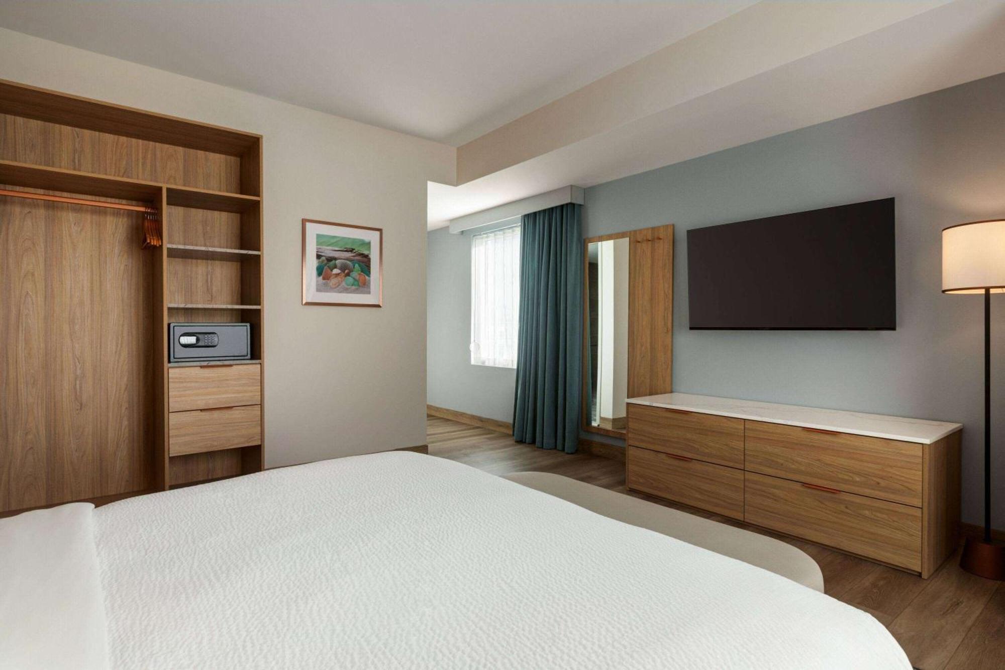 Sea Glass Beach Place, Trademark Collection By Wyndham Lauderdale-by-the-Sea Exterior photo