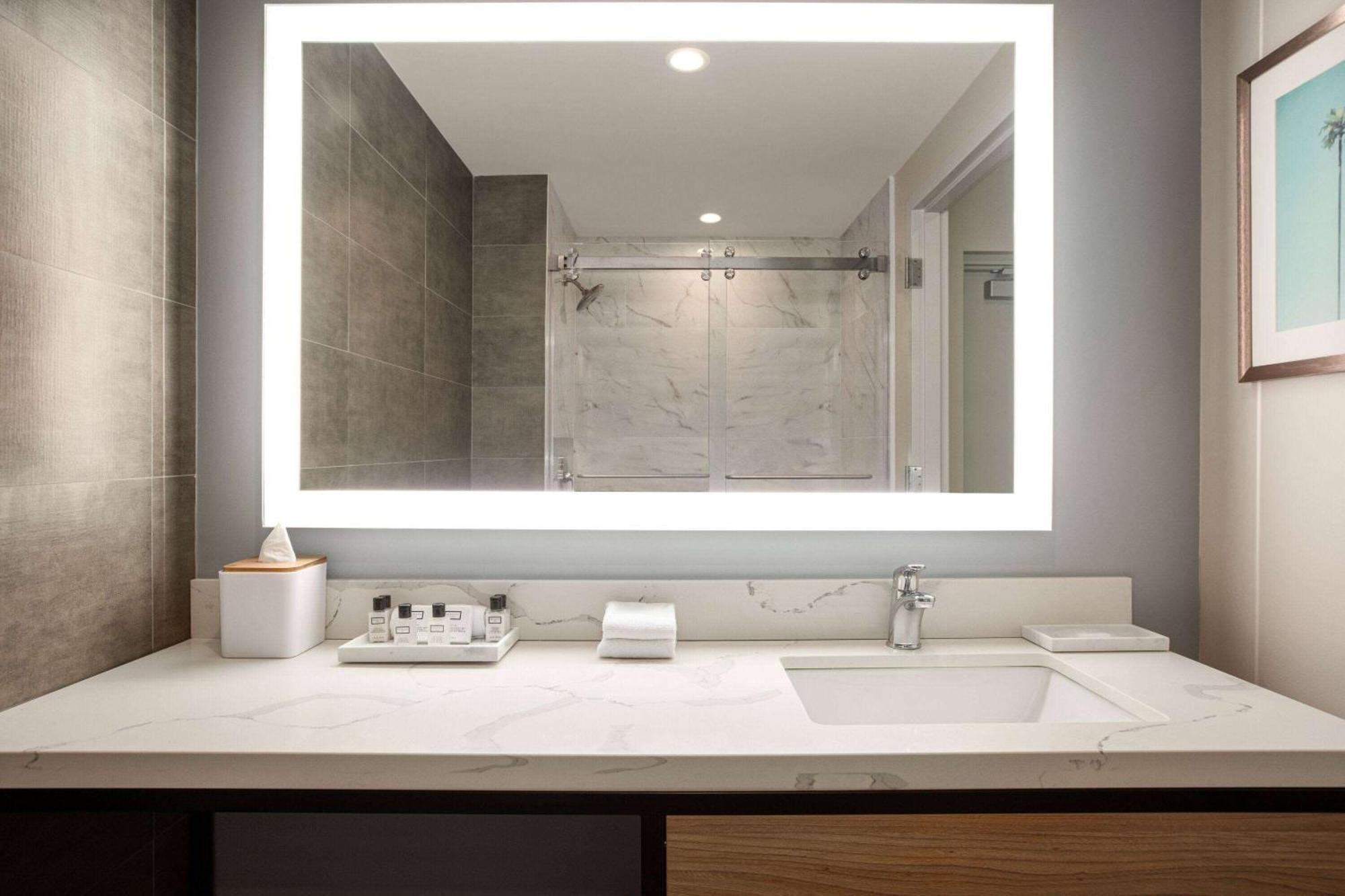 Sea Glass Beach Place, Trademark Collection By Wyndham Lauderdale-by-the-Sea Exterior photo